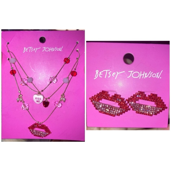 BETSEY JOHNSON Set Valentine Illusion 3 Strand Lips Necklace & Earrings NEW NWT